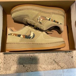 Air Force 1 Sneakers
